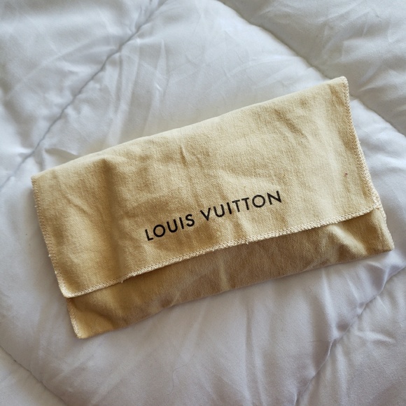 Louis Vuitton Epi wallet - Picture 7 of 7